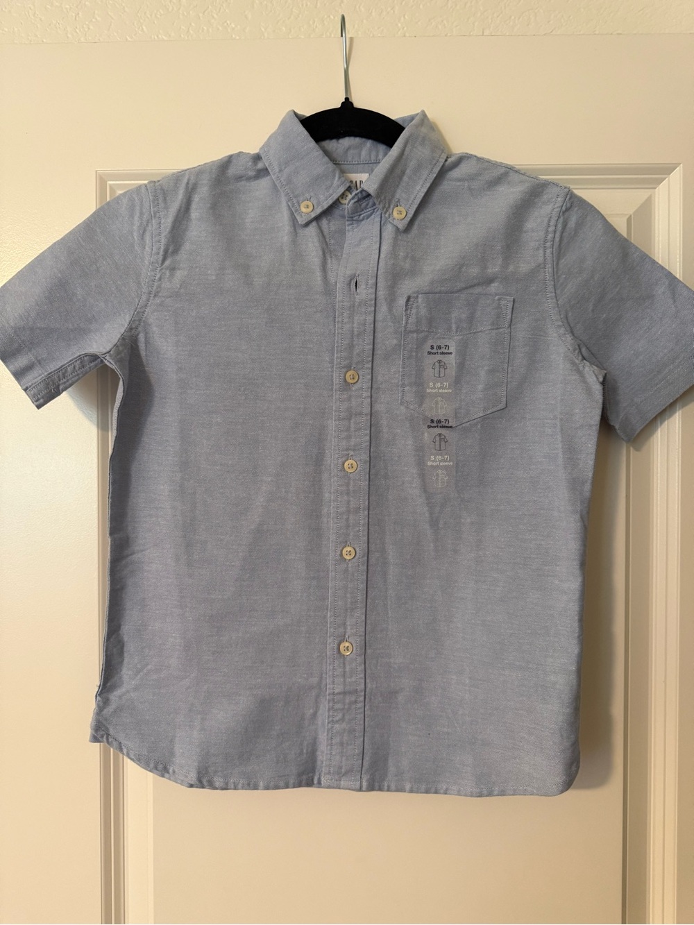 Classic GAP Boys Denim 100% Cotton Button-Up Shirt: Small (6-7) - Picture 9 of 9